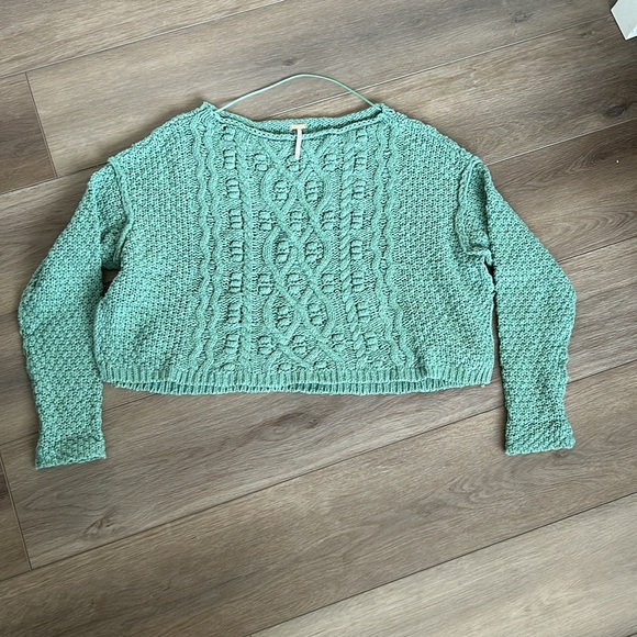 Free people NWOT changing tides pullover - Picture 3 of 3